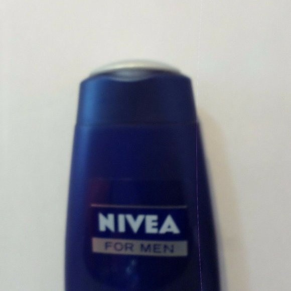 Nivea for Men Energy Hair & Body Wash 4 Bottles - Picture 2 of 10